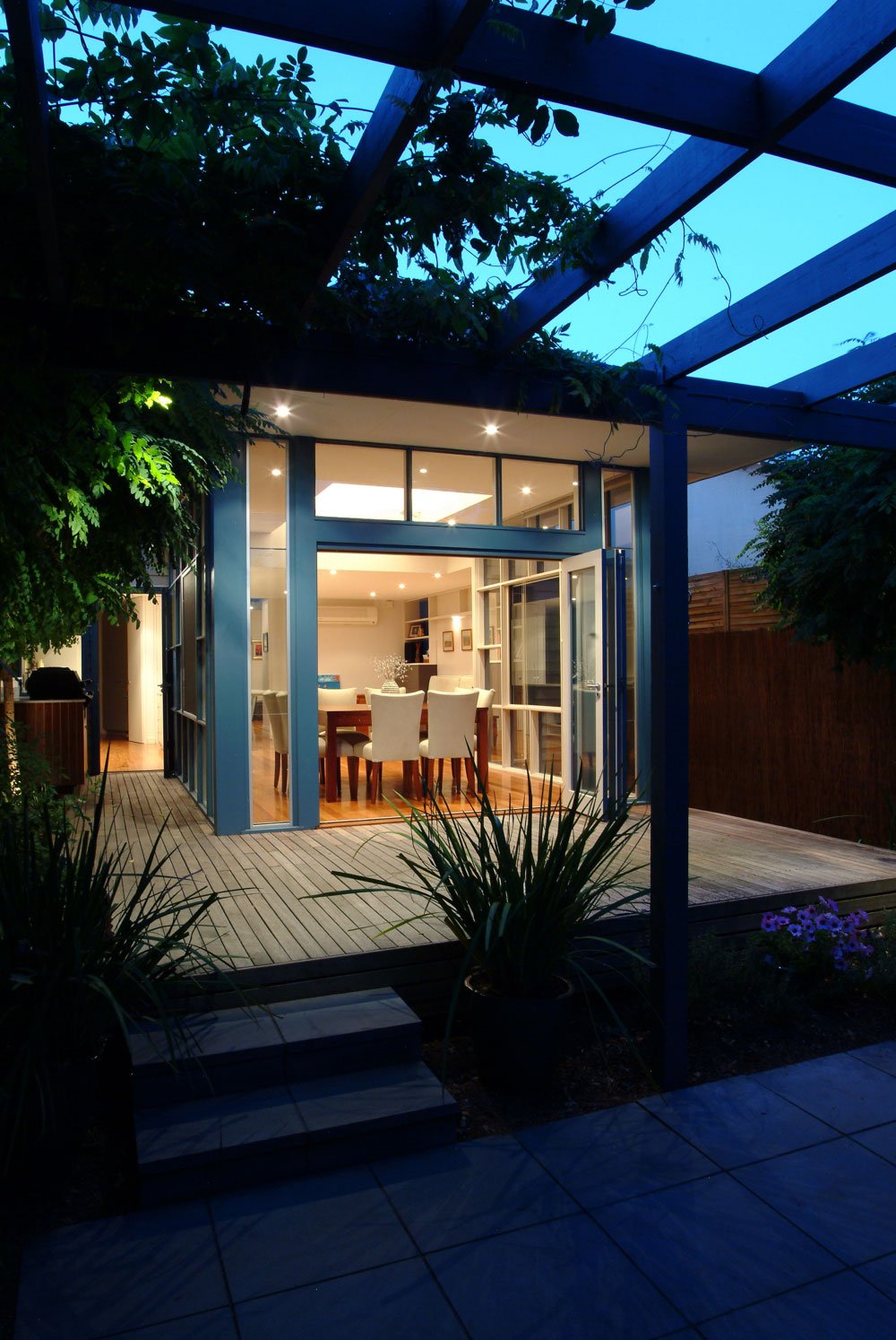 quadrant landscape project - large front yard - quadrant design architecture and interior design firm hawthorn